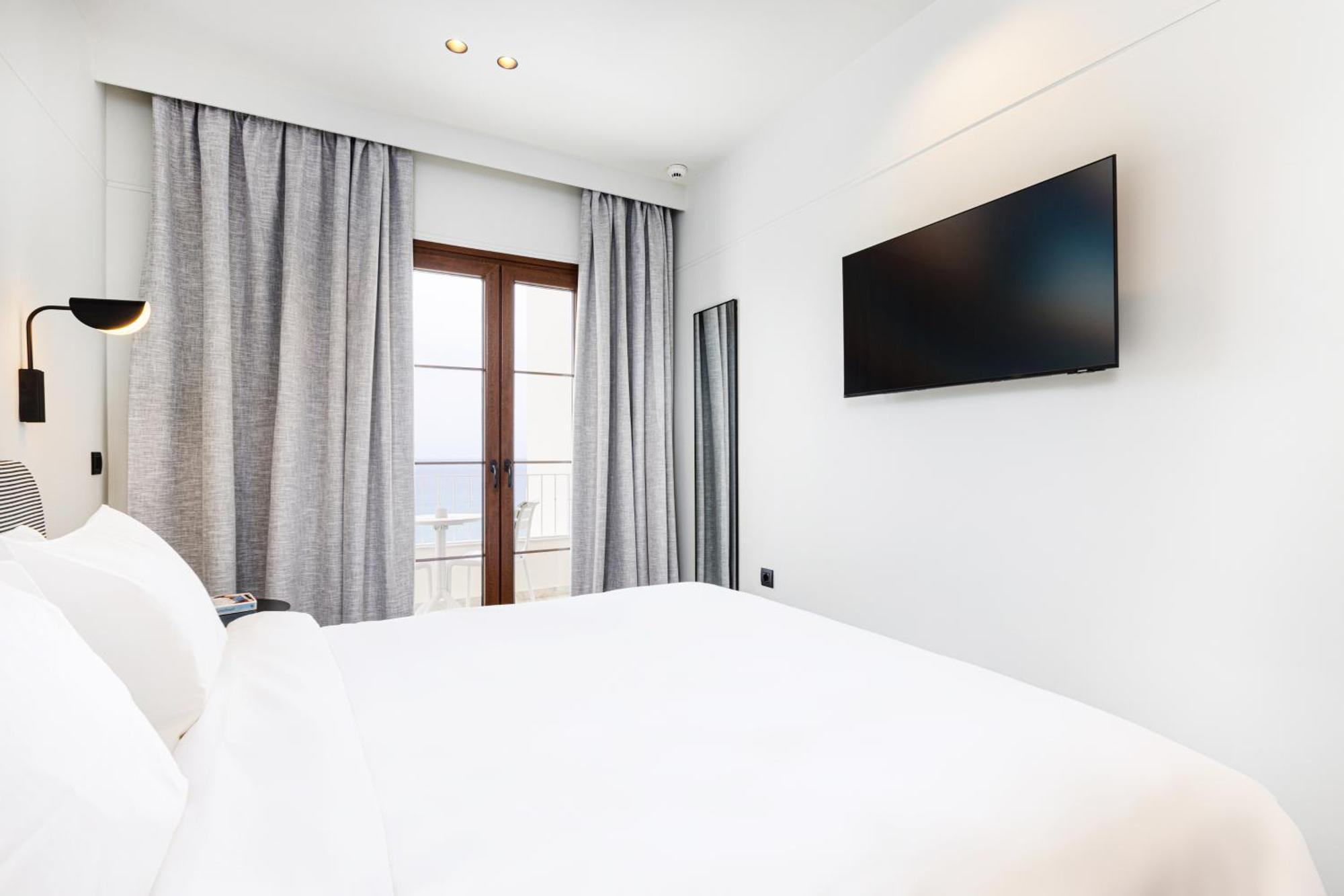Doryssa Lithos Hotel 3*